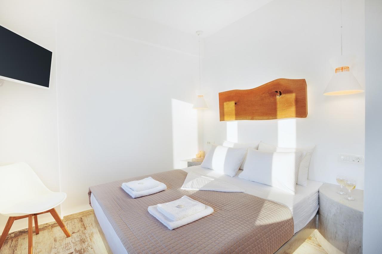 Nectarios Villa - Studios & Suites Adults Only Φηρά Εξωτερικό φωτογραφία