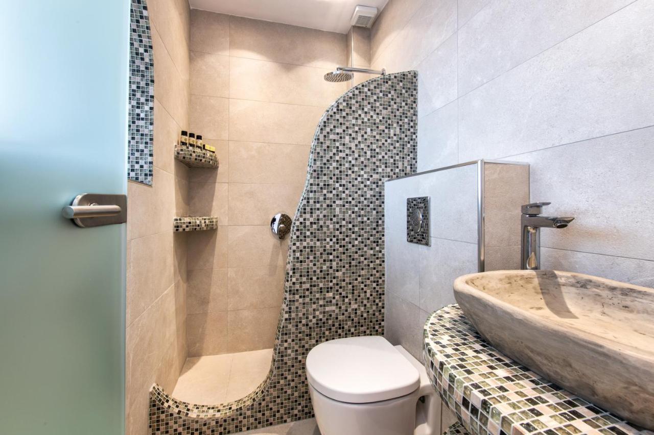 Nectarios Villa - Studios & Suites Adults Only Φηρά Εξωτερικό φωτογραφία