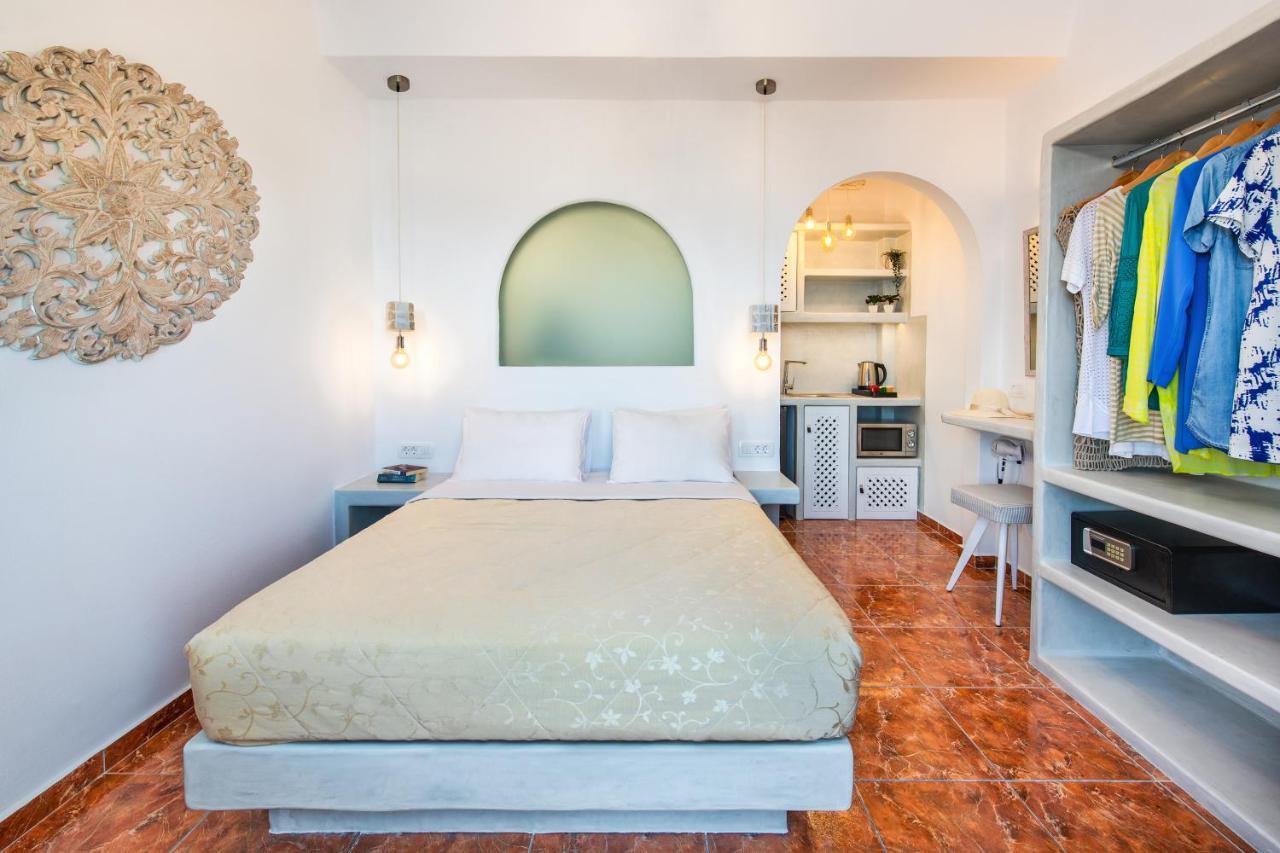 Nectarios Villa - Studios & Suites Adults Only Φηρά Εξωτερικό φωτογραφία