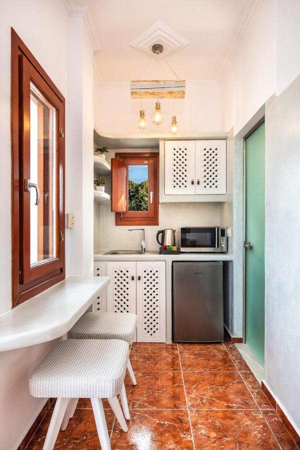 Nectarios Villa - Studios & Suites Adults Only Φηρά Εξωτερικό φωτογραφία