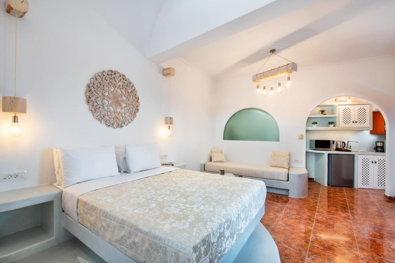 Nectarios Villa - Studios & Suites Adults Only Φηρά Εξωτερικό φωτογραφία