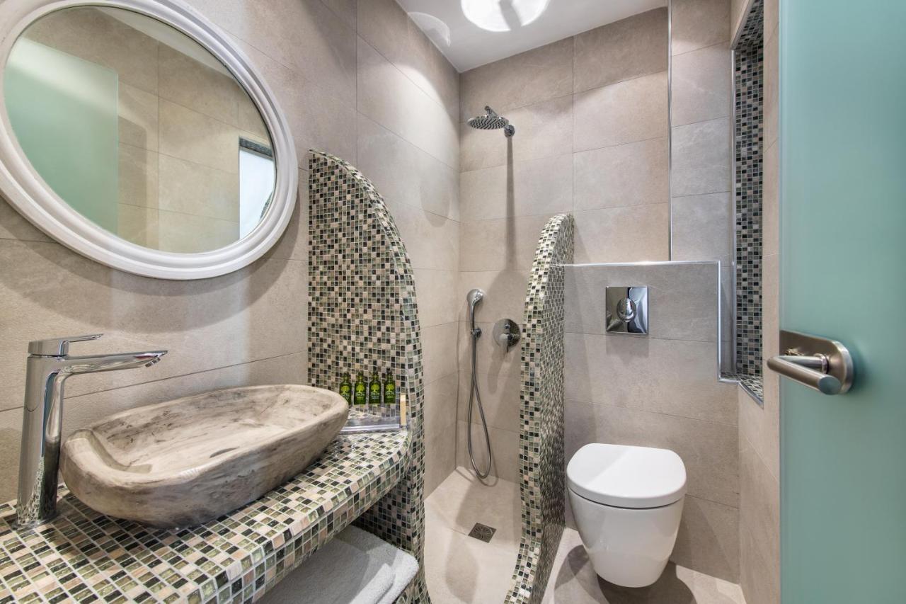 Nectarios Villa - Studios & Suites Adults Only Φηρά Εξωτερικό φωτογραφία
